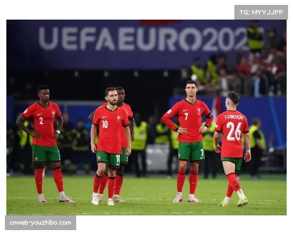 通讯：跟随一位西甲比赛数据采集员，记录90分钟内如何生成千条战术数据